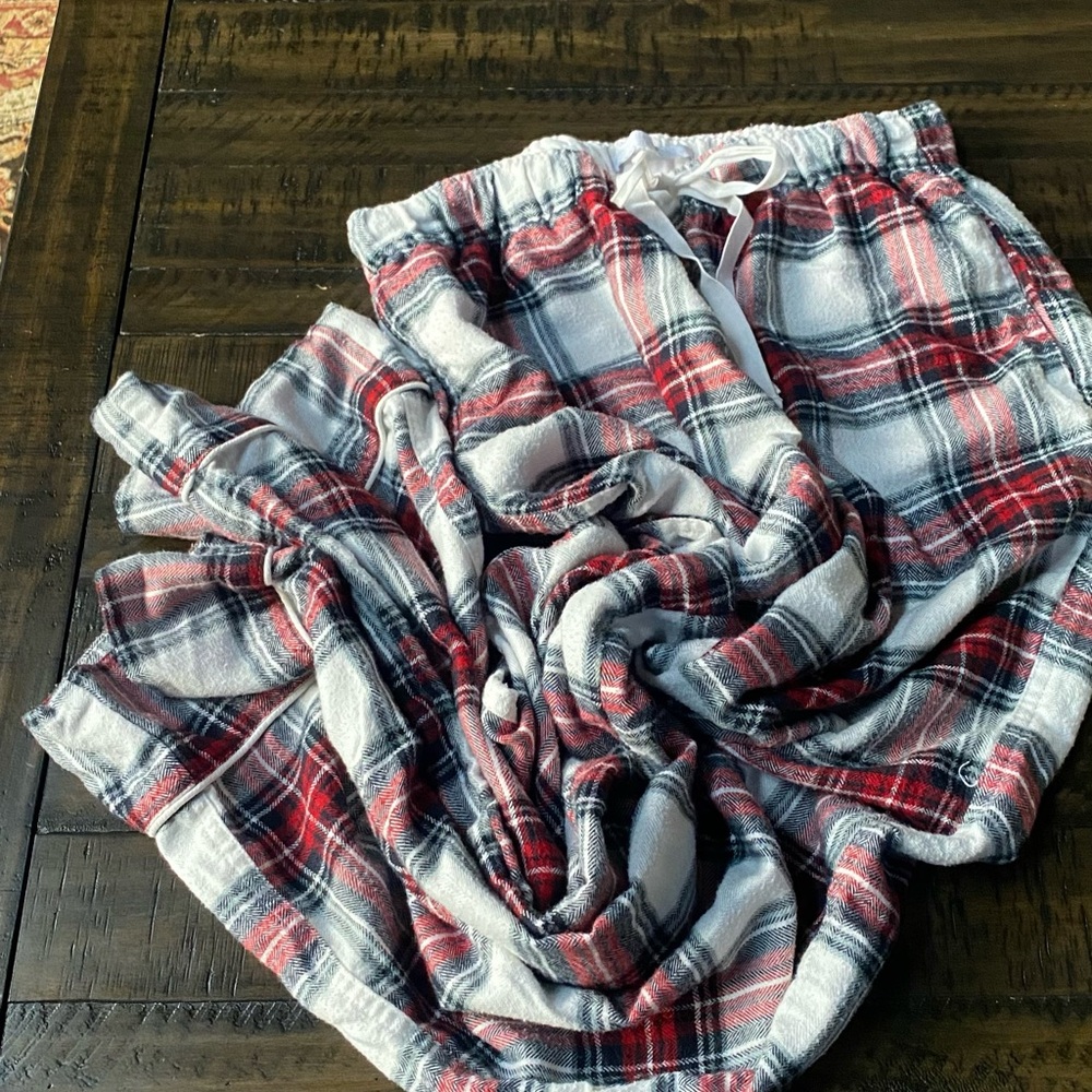 Abercrombie & Fitch Plaid Women Pajama Pants  Small Preowned Very Comfortable.